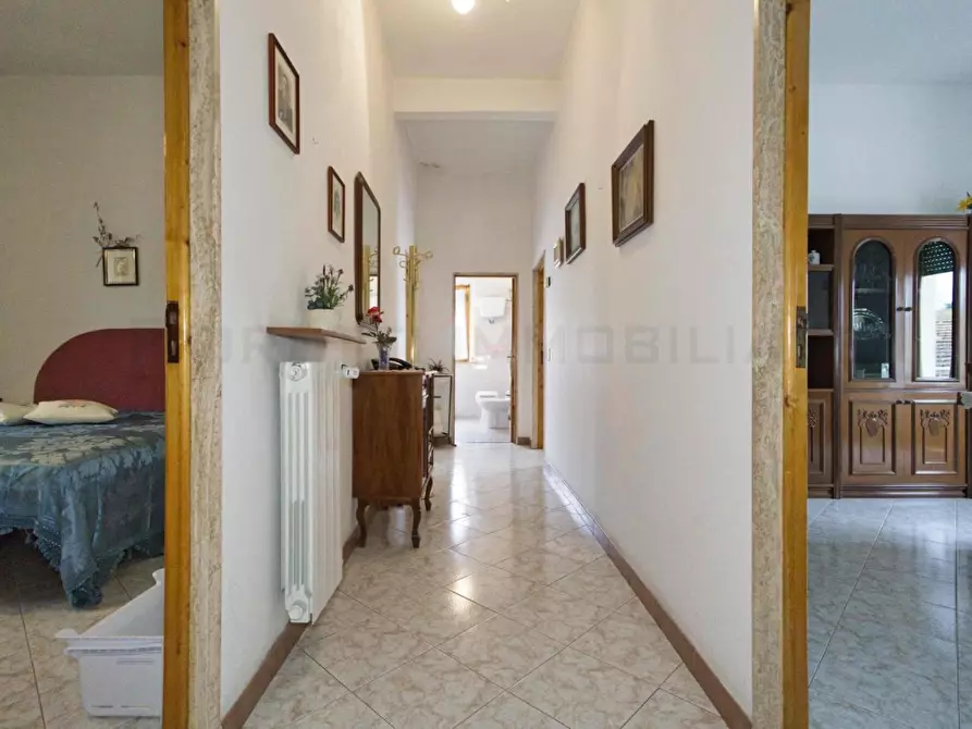 Immagine 7 di Appartamento in vendita  a Suvereto