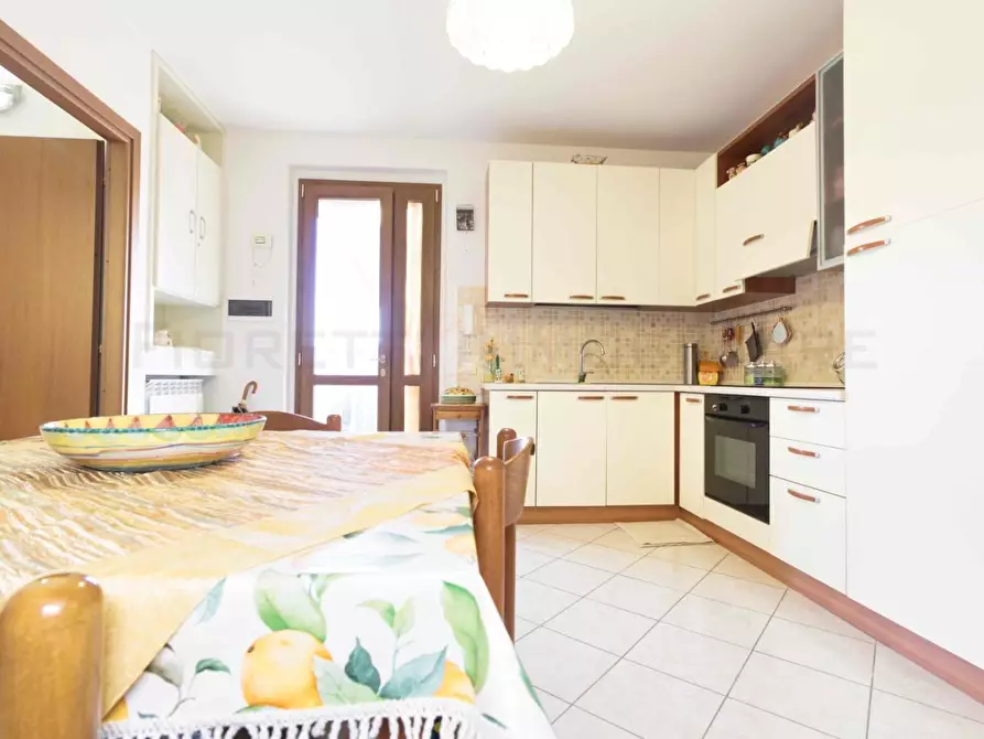 Immagine 5 di Appartamento in vendita  a Piombino