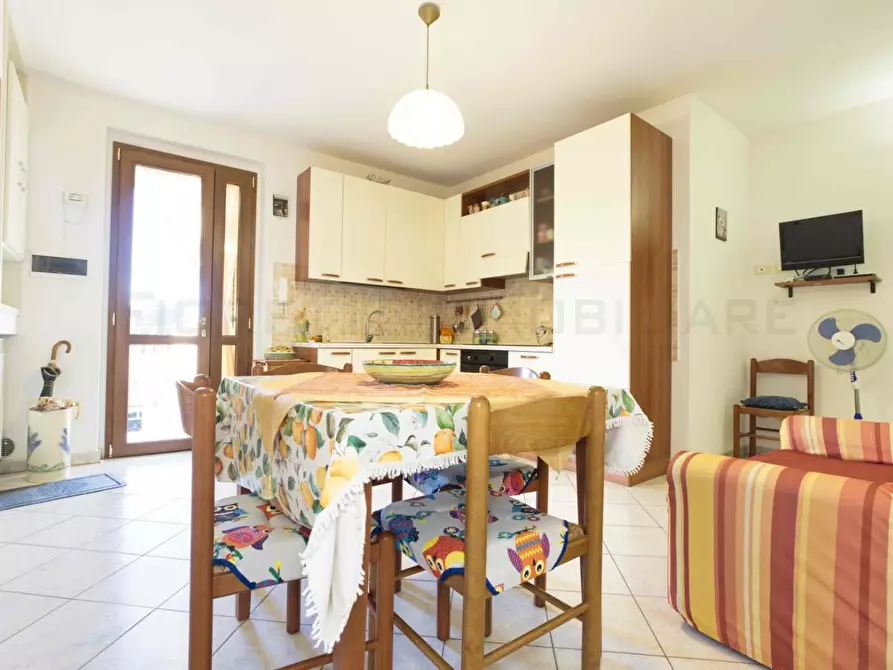 Immagine 1 di Appartamento in vendita  a Piombino