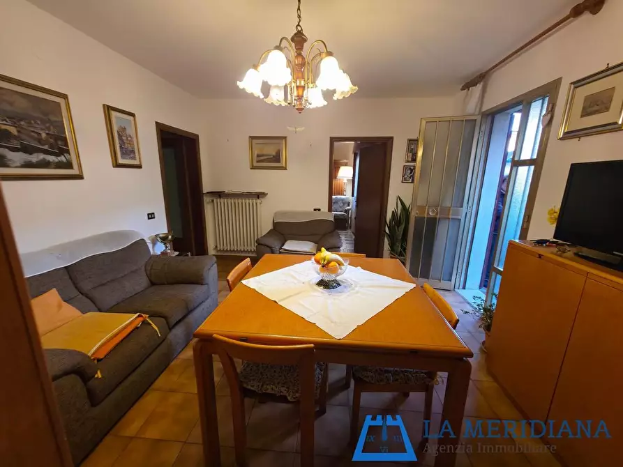 Immagine 2 di Casa indipendente in vendita  a Cerreto Guidi