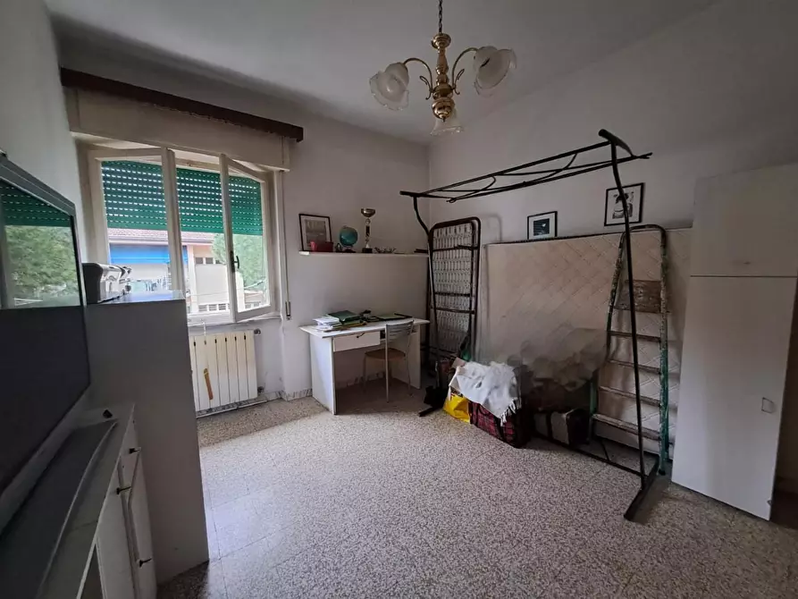 Immagine 14 di Appartamento in vendita  a Massa