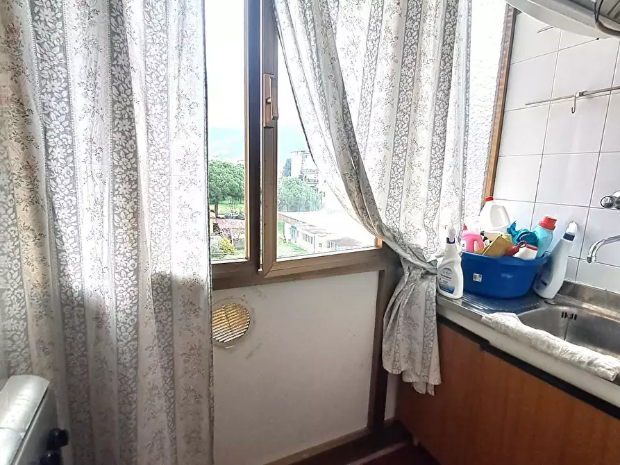 Immagine 6 di Appartamento in vendita  a Massa