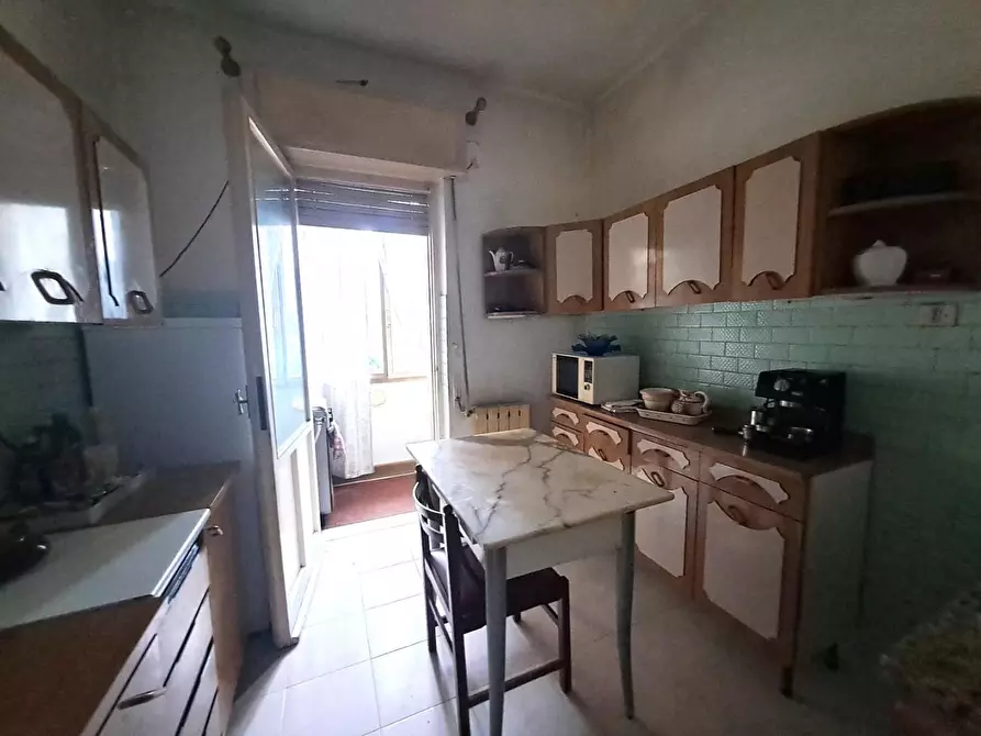 Immagine 3 di Appartamento in vendita  a Massa