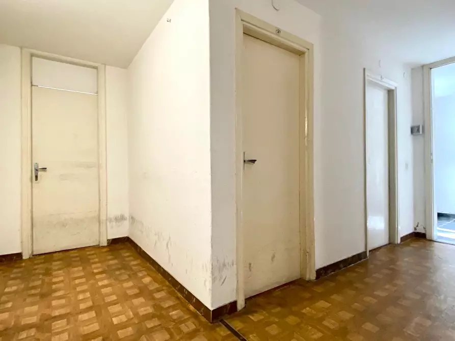 Immagine 28 di Appartamento in vendita  a Massa