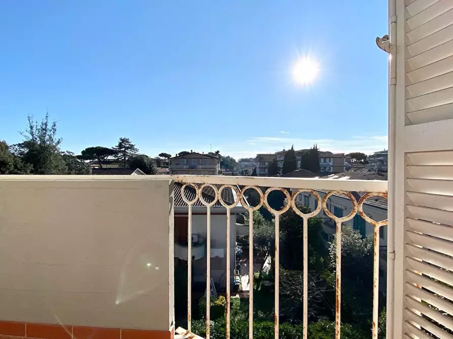 Immagine 23 di Appartamento in vendita  a Massa