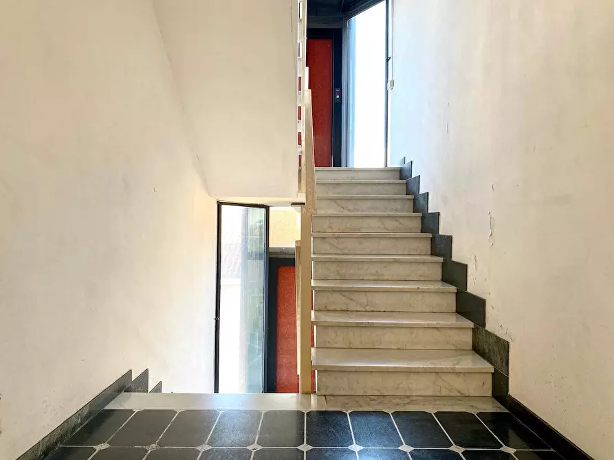 Immagine 27 di Appartamento in vendita  a Massa