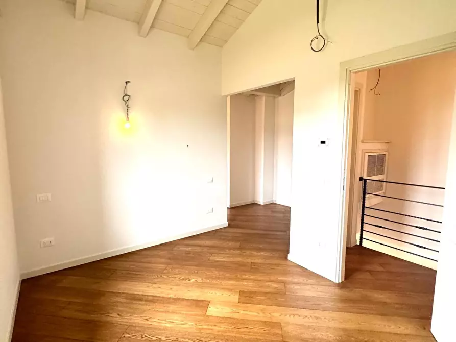 Immagine 37 di Villa in vendita  a Empoli