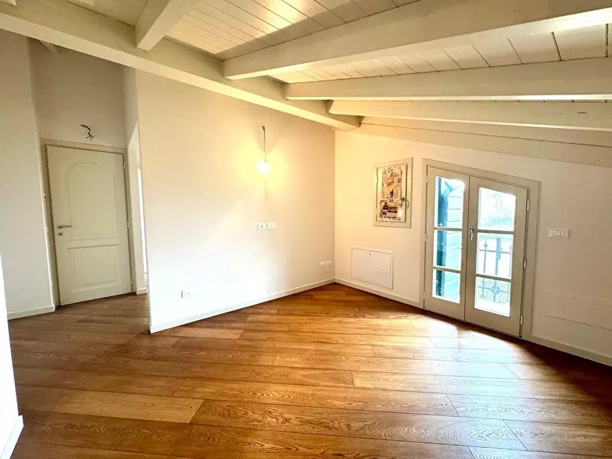 Immagine 34 di Villa in vendita  a Empoli