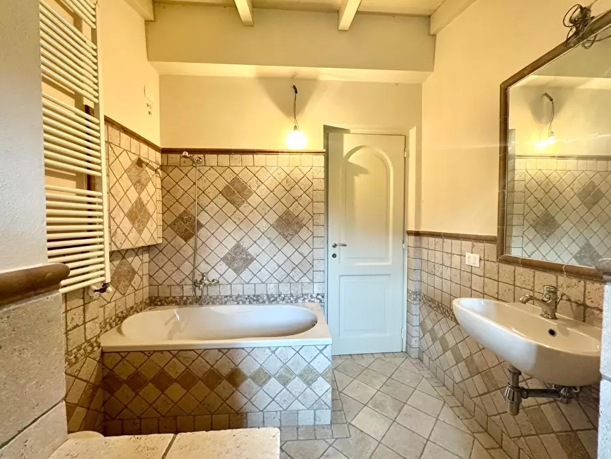 Immagine 22 di Villa in vendita  a Empoli