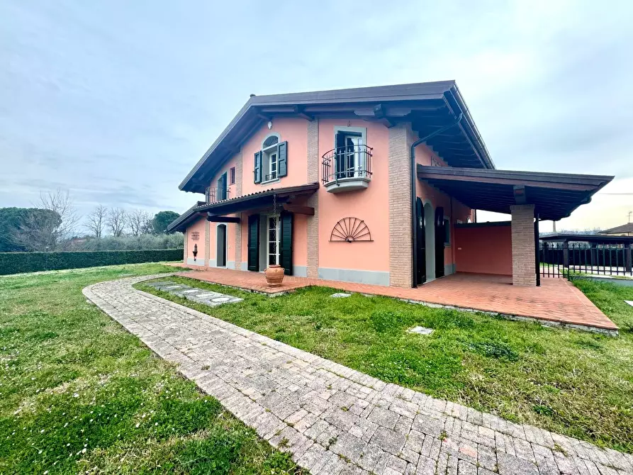 Immagine 8 di Villa in vendita  a Empoli
