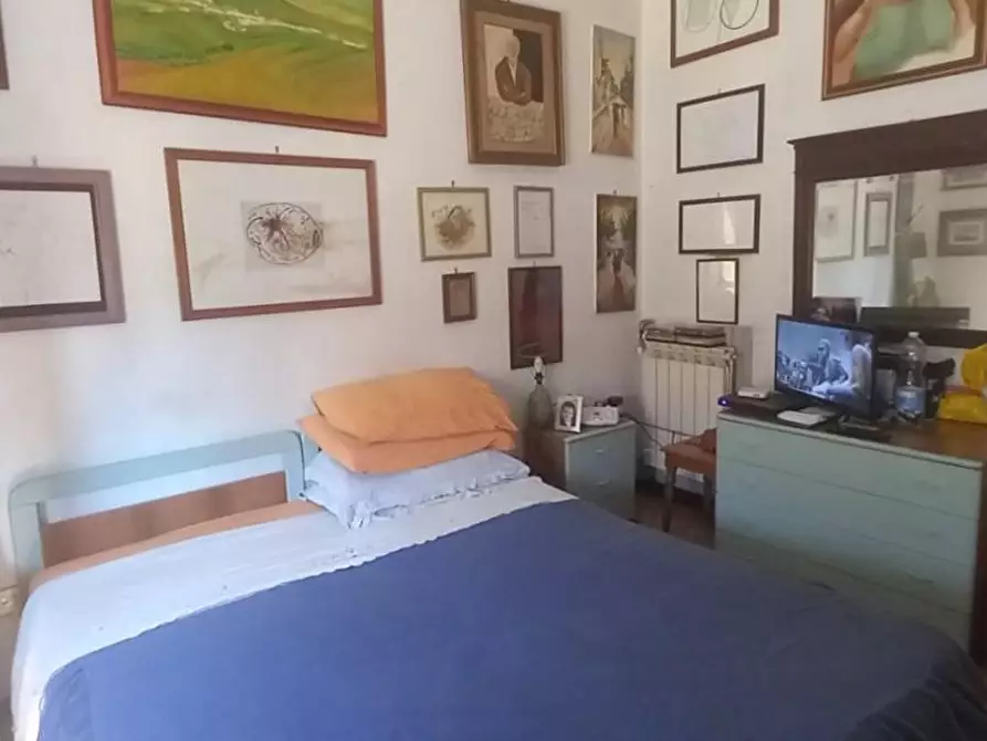 Immagine 76 di Appartamento in vendita  a Carrara