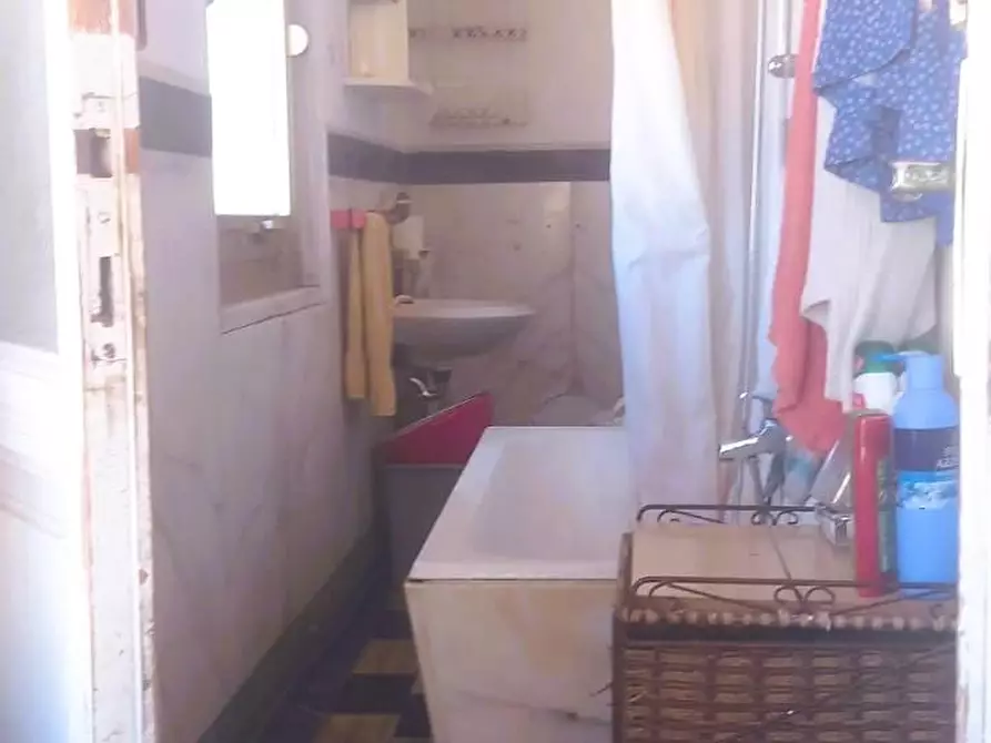 Immagine 34 di Appartamento in vendita  a Carrara