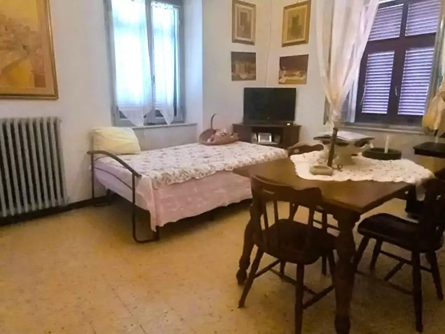 Immagine 90 di Appartamento in vendita  a Carrara