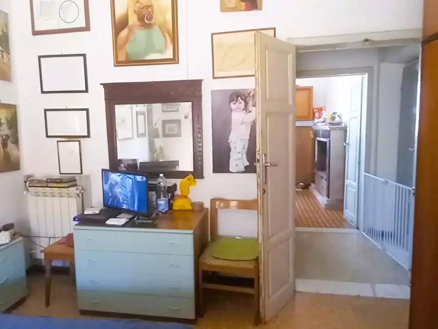 Immagine 95 di Appartamento in vendita  a Carrara