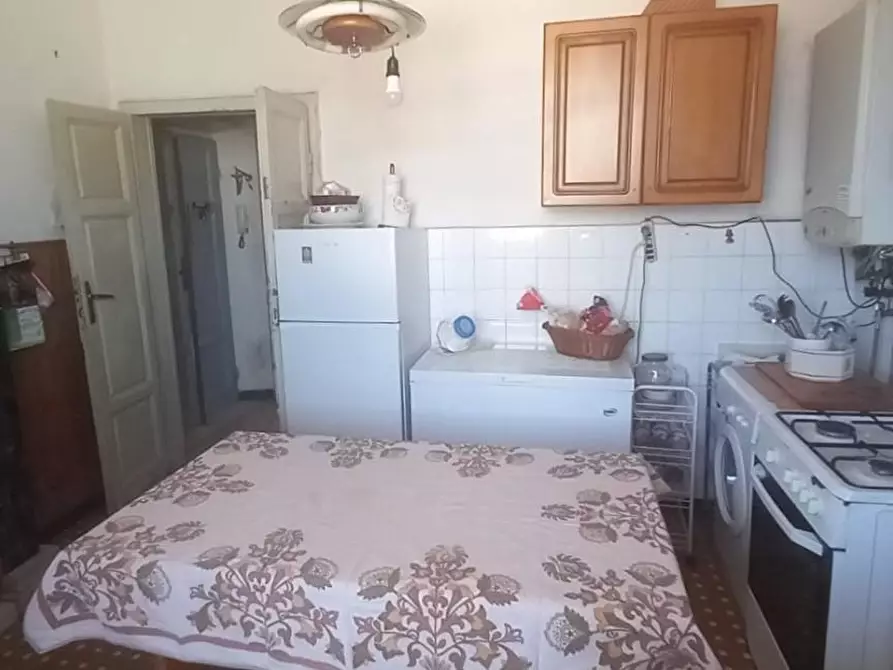 Immagine 88 di Appartamento in vendita  a Carrara