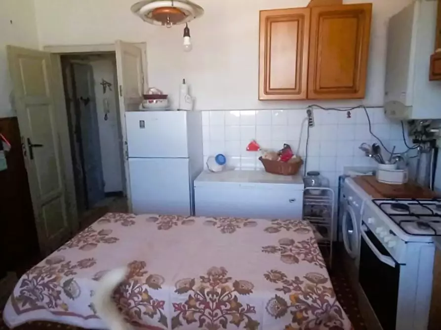 Immagine 80 di Appartamento in vendita  a Carrara