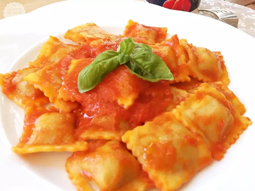 Immagine 2 di Locale commerciale in vendita  a Torino