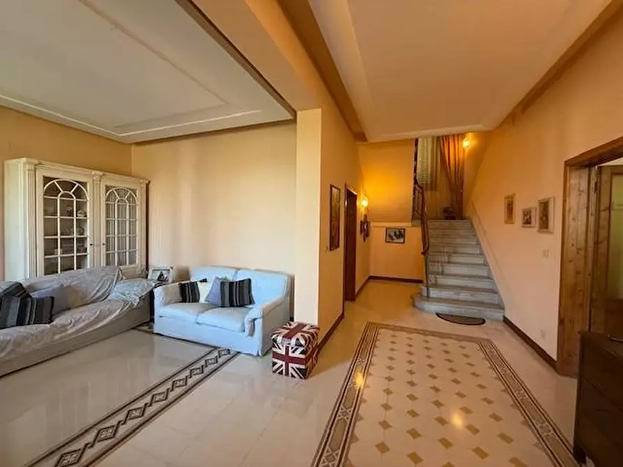 Immagine 7 di Villa in vendita  a Fucecchio