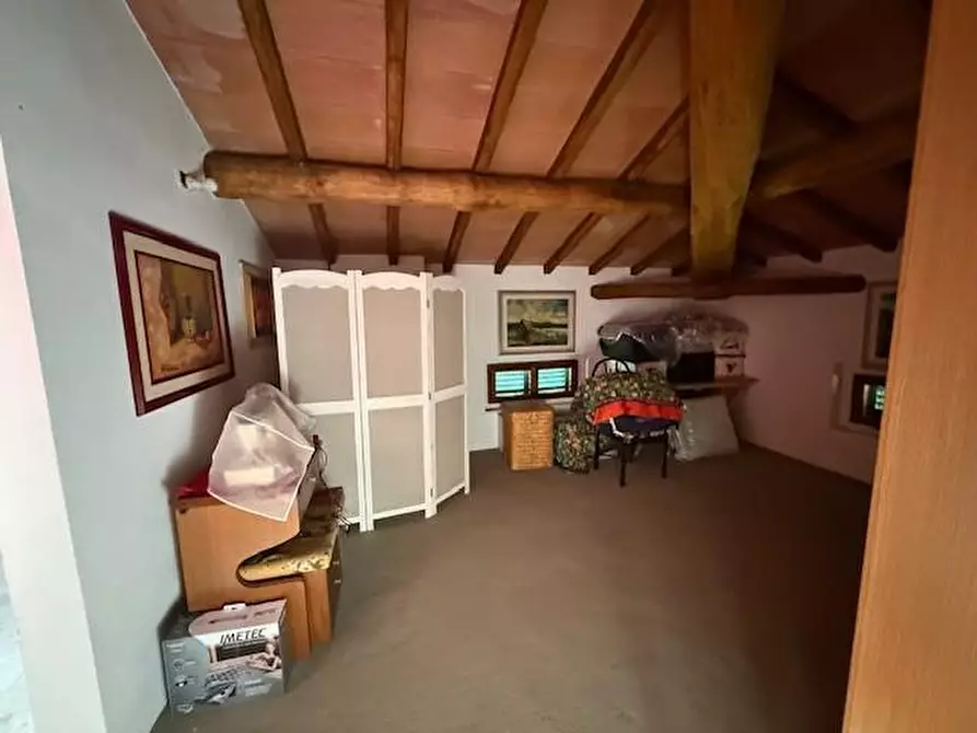 Immagine 28 di Villa in vendita  a Fucecchio