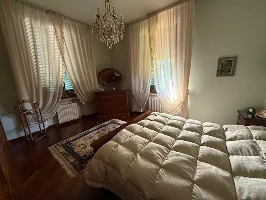 Immagine 19 di Villa in vendita  a Fucecchio