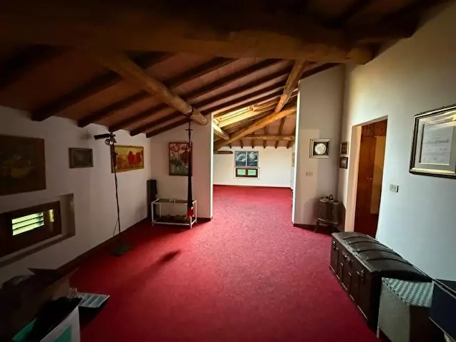 Immagine 27 di Villa in vendita  a Fucecchio