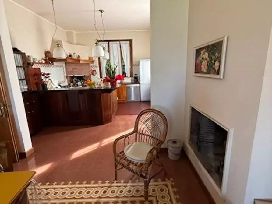 Immagine 11 di Villa in vendita  a Fucecchio