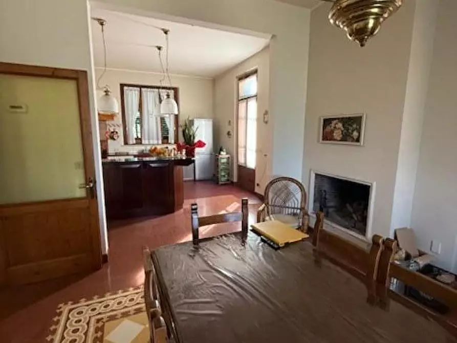 Immagine 12 di Villa in vendita  a Fucecchio