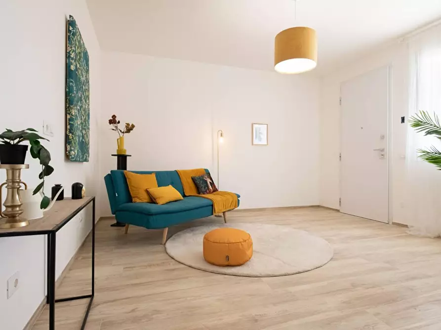 Immagine 6 di Appartamento in vendita  a Cascina