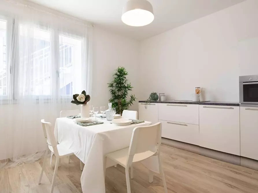 Immagine 8 di Appartamento in vendita  a Cascina