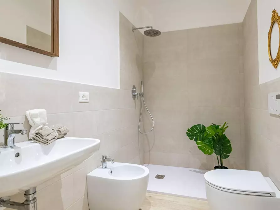 Immagine 27 di Appartamento in vendita  a Cascina