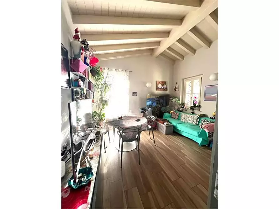 Immagine 4 di Porzione di casa in vendita  a Carrara