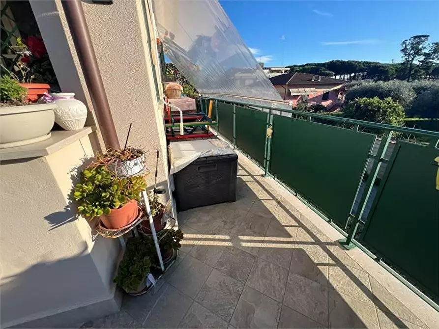 Immagine 13 di Porzione di casa in vendita  a Carrara