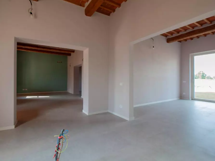 Immagine 14 di Rustico / casale in vendita  a Pisa