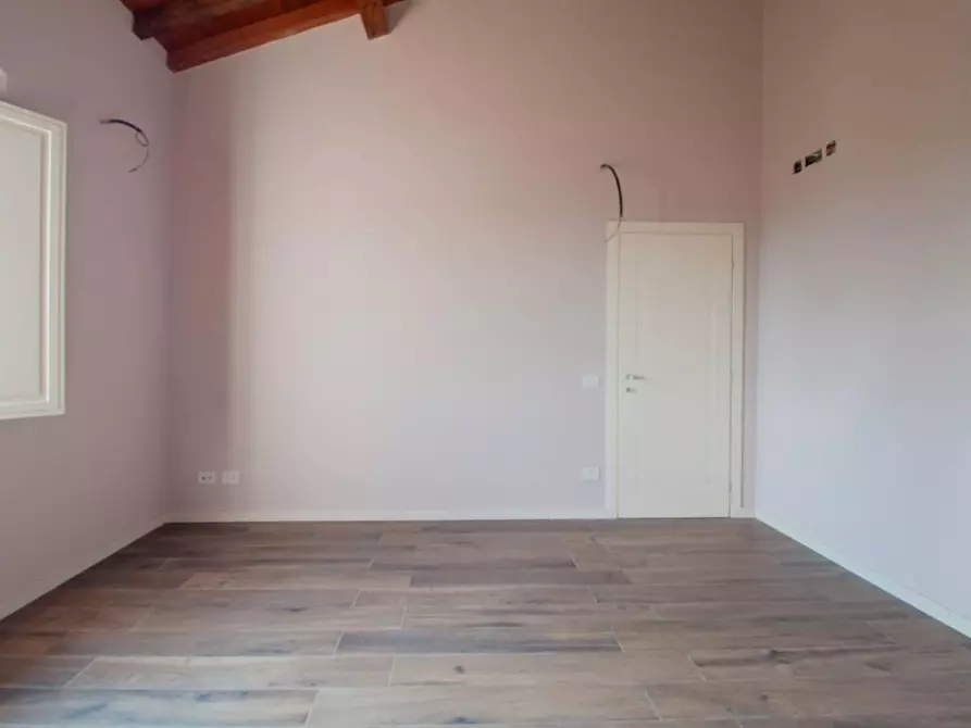 Immagine 26 di Rustico / casale in vendita  a Pisa