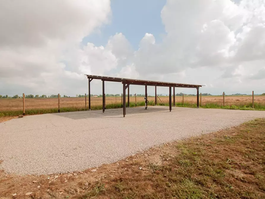 Immagine 37 di Rustico / casale in vendita  a Pisa