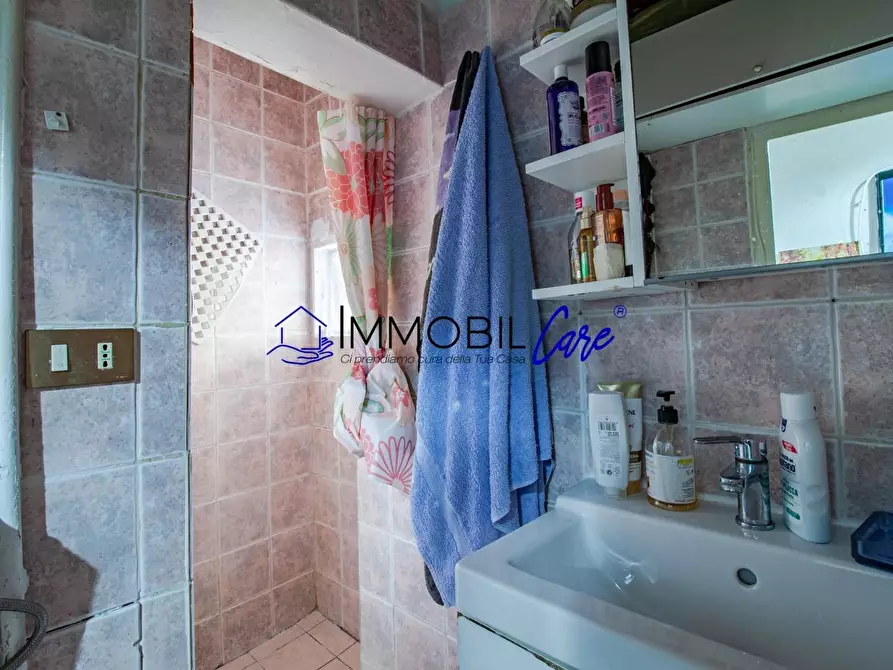 Immagine 11 di Appartamento in vendita  a Livorno