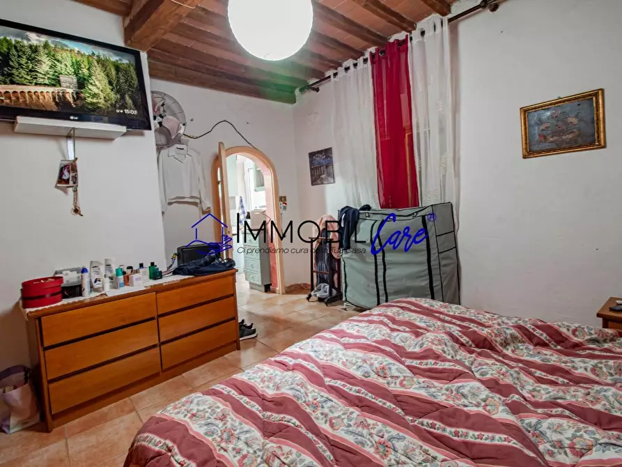 Immagine 9 di Appartamento in vendita  a Livorno