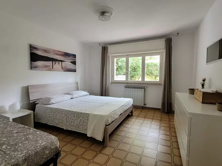 Immagine 12 di Appartamento in affitto  a Camaiore