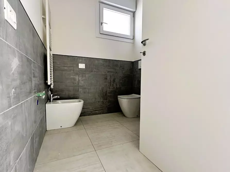 Immagine 6 di Appartamento in vendita  a Rosignano Marittimo