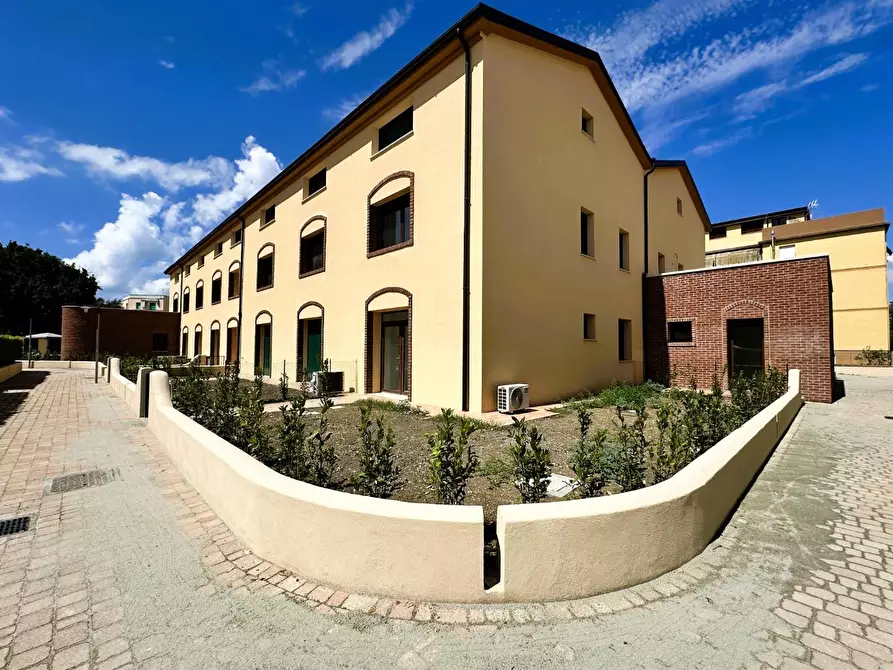 Immagine 2 di Appartamento in vendita  a Rosignano Marittimo