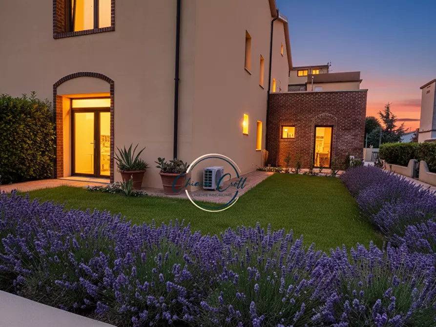 Immagine 1 di Appartamento in vendita  a Rosignano Marittimo