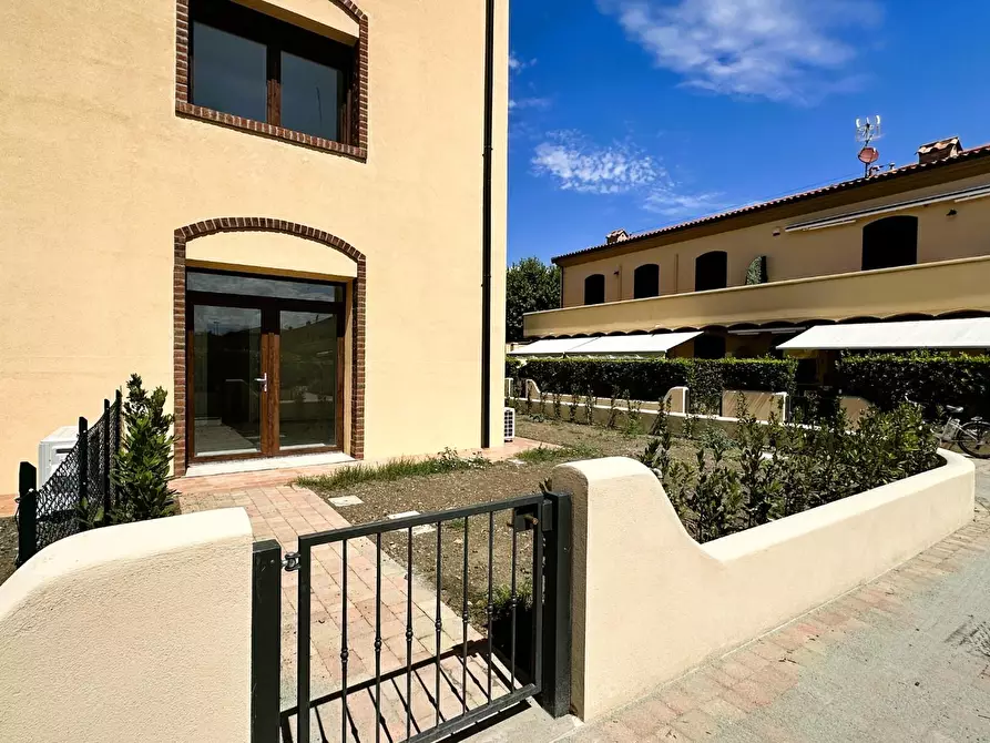 Immagine 1 di Appartamento in vendita  a Rosignano Marittimo