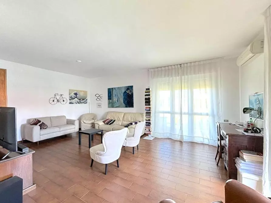 Immagine 1 di Appartamento in vendita  a Pisa