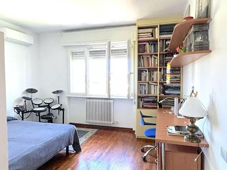 Immagine 6 di Appartamento in vendita  a Pisa