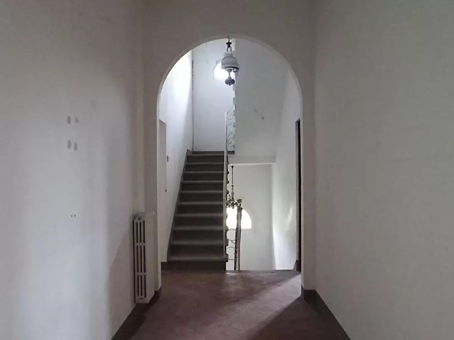 Immagine 13 di Villa in vendita  a Capannori