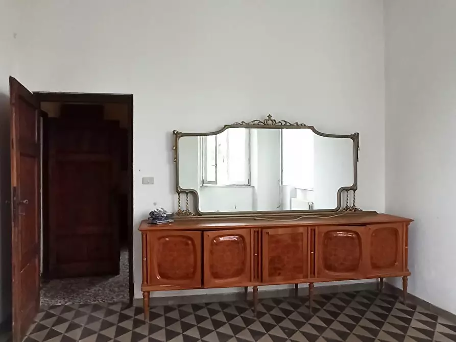 Immagine 3 di Villa in vendita  a Capannori