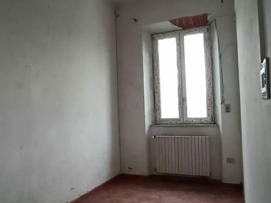 Immagine 12 di Villa in vendita  a Capannori