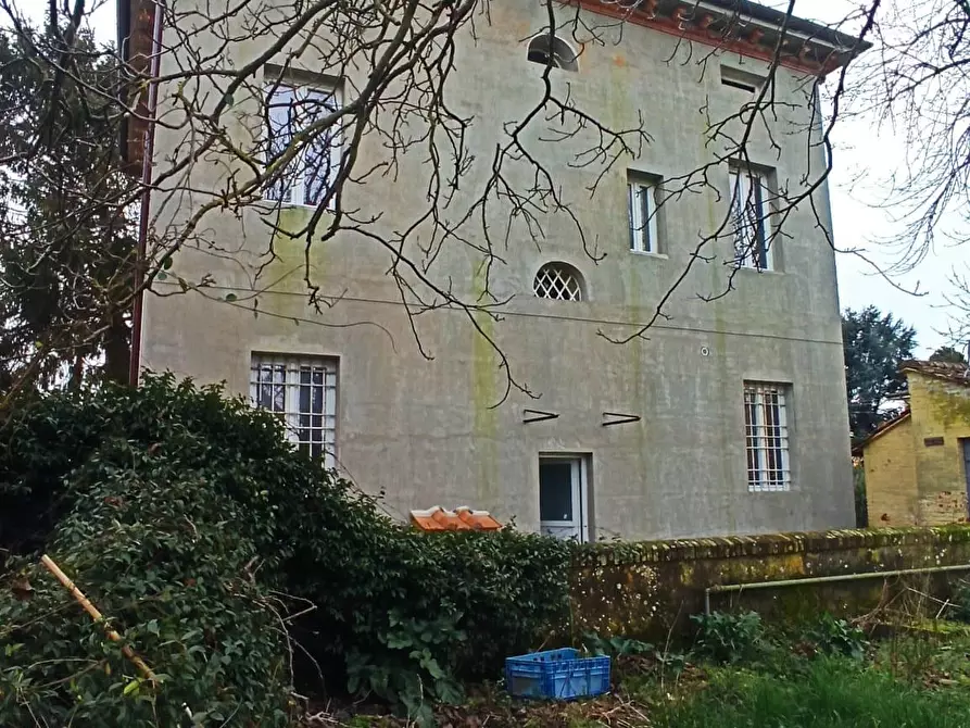 Immagine 28 di Villa in vendita  a Capannori