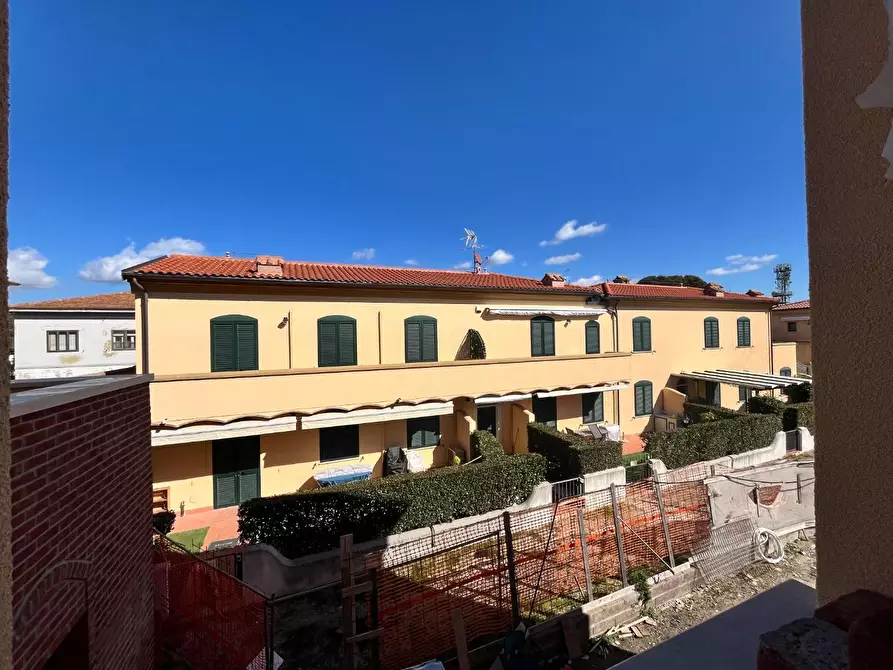 Immagine 17 di Appartamento in vendita  a Rosignano Marittimo