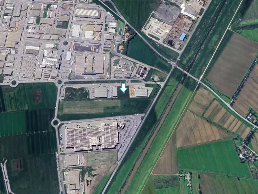 Immagine 1 di Terreno residenziale in vendita  a Pontedera